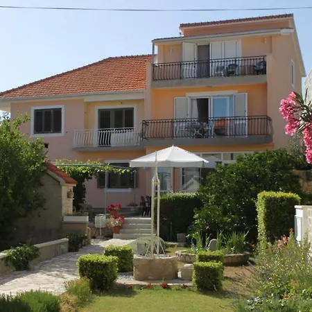 Maison d'hôtes Double Pasman 8223d 3*