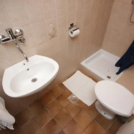 Double 8223d Guest house Dobropoljana